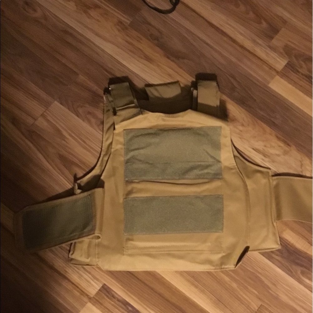 Bulletproof vest Outer Carrier  NWOT